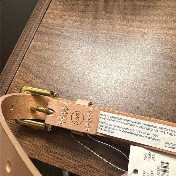 J.Crew Italian Leather Pink Perforated Belt Gold Buckle Preppy Old Money XS/S - Picture 5 of 5